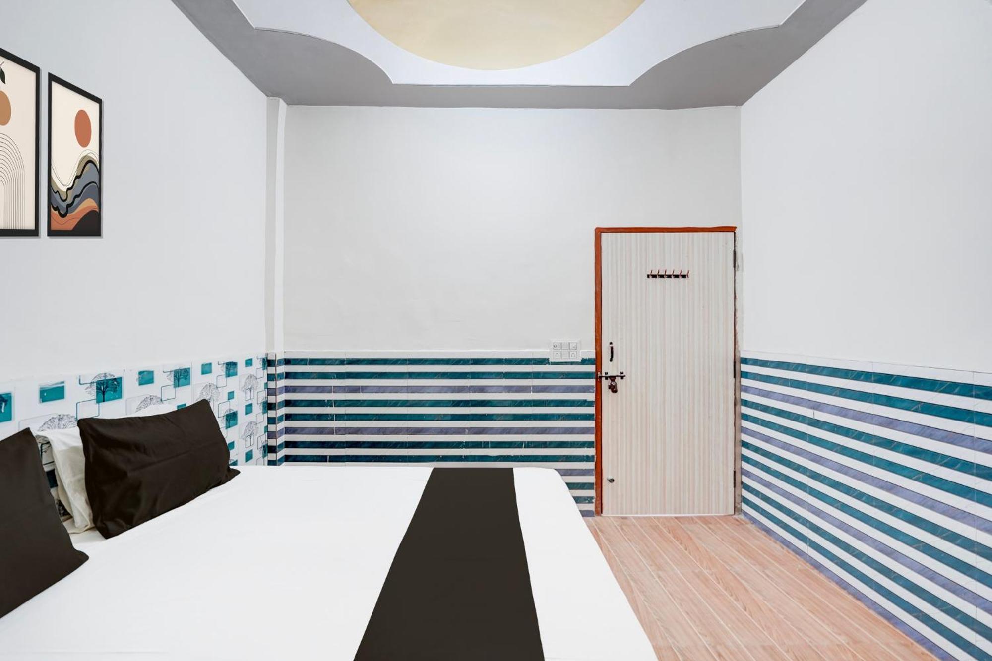 Hotel O Golden Bird Νόιντα Εξωτερικό φωτογραφία